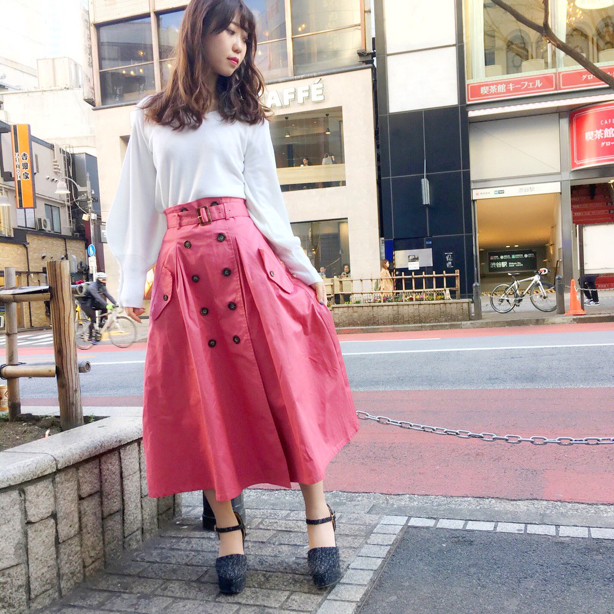 Dazzlin渋谷109店 大人気 トレンチライクマキシスカート 7 900 Tax トレンチ ライクミモレスカート 5 900 Tax 去年から大人気の長めトレンチスカート 新作でミモレ丈も入荷致しました どんなトップスでも合わせやすいのでとっても着やすい