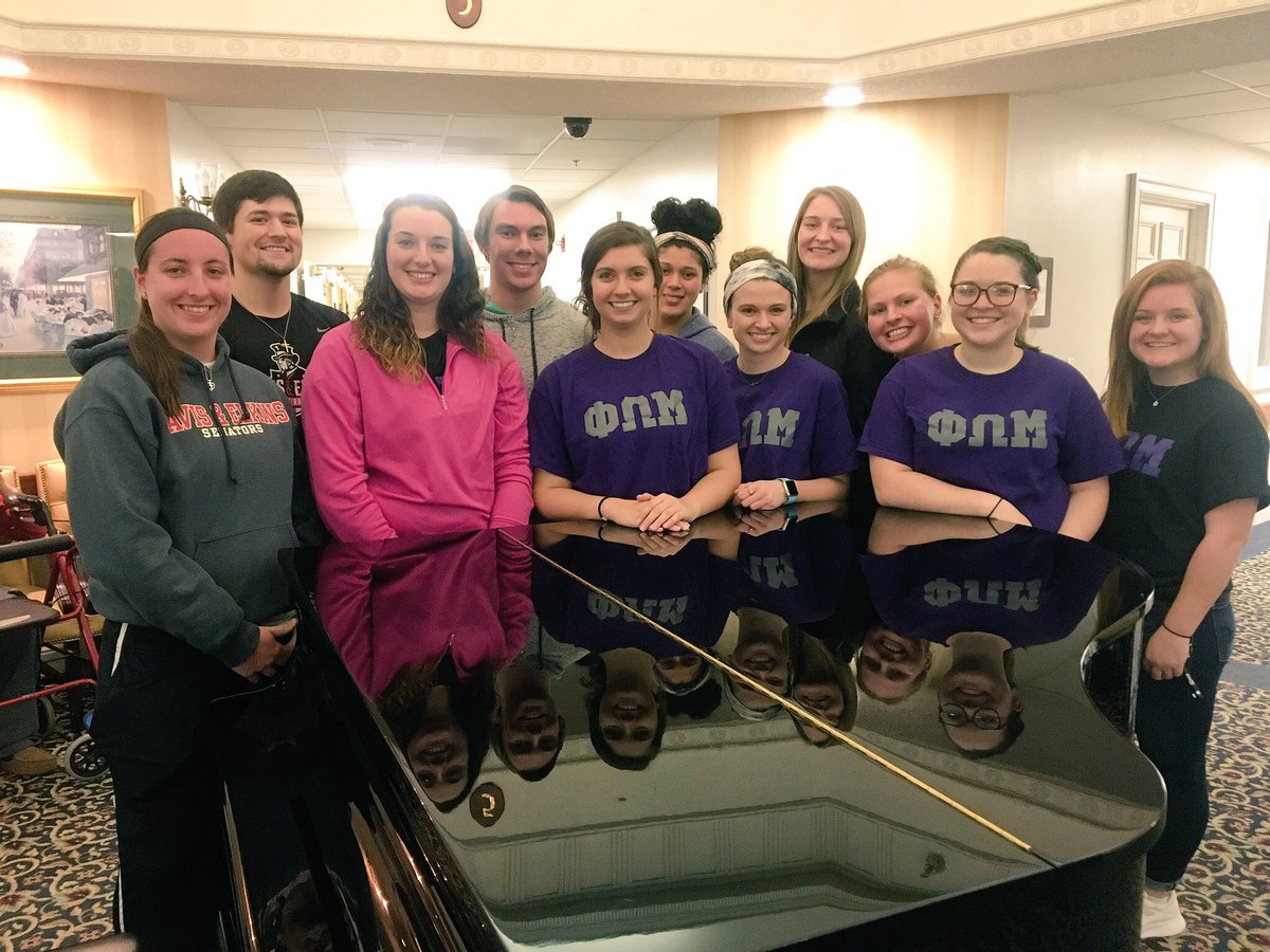 DE_FCA1's tweet photo. Members of FCA and Phi Omega Mu spent a heartwarming evening at Colonial Place nursing home tonight visiting and praying with the residents. We will be visiting again this semester! If you’re interested contact and officer! https://t.co/zT3HhGHs9O