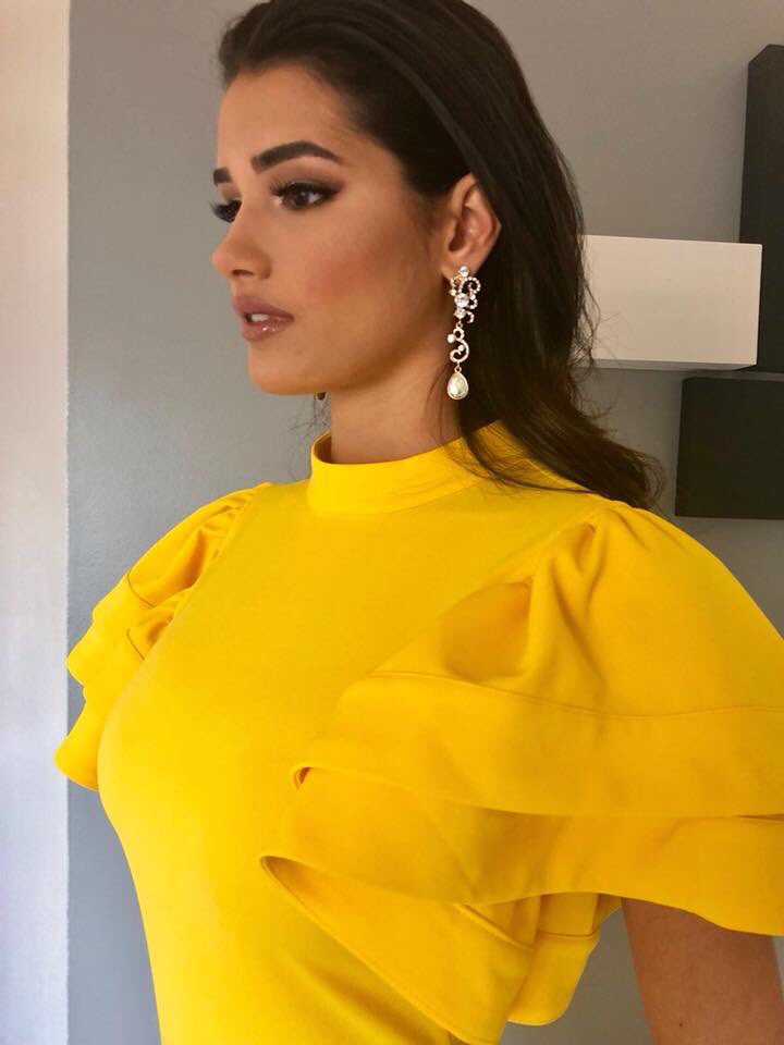 TeenUniverseInt's tweet photo. @TeenUniverseInt 2018 - Melanie Cruz from #Cuba https://t.co/6VEDalyOug