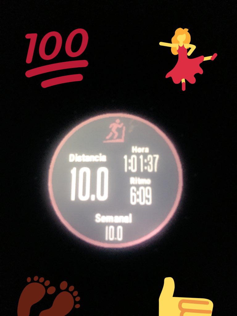 cArLaLoZz's tweet photo. @Jav8169 Los cambie x #10k nocturnos 😘🙌🏻 #teammixConTodo #HastaAquíMiReporteJoaquin 😂💯👫👊🏼👟⭐️ https://t.co/hkHDEkuCwP