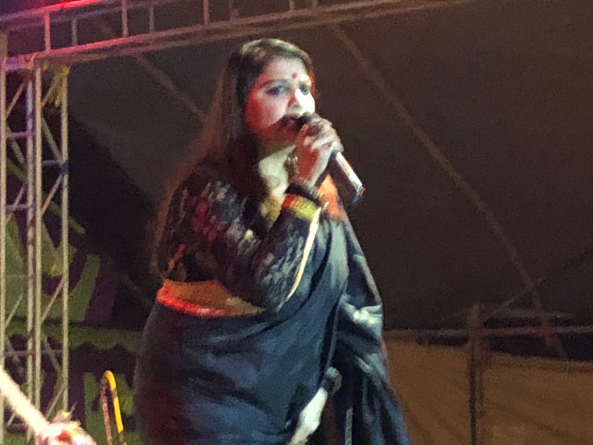 PallaviLive's tweet photo. Singing at an #Event in #Midnapur on #Monday.... https://t.co/d0ND7Ty2U8