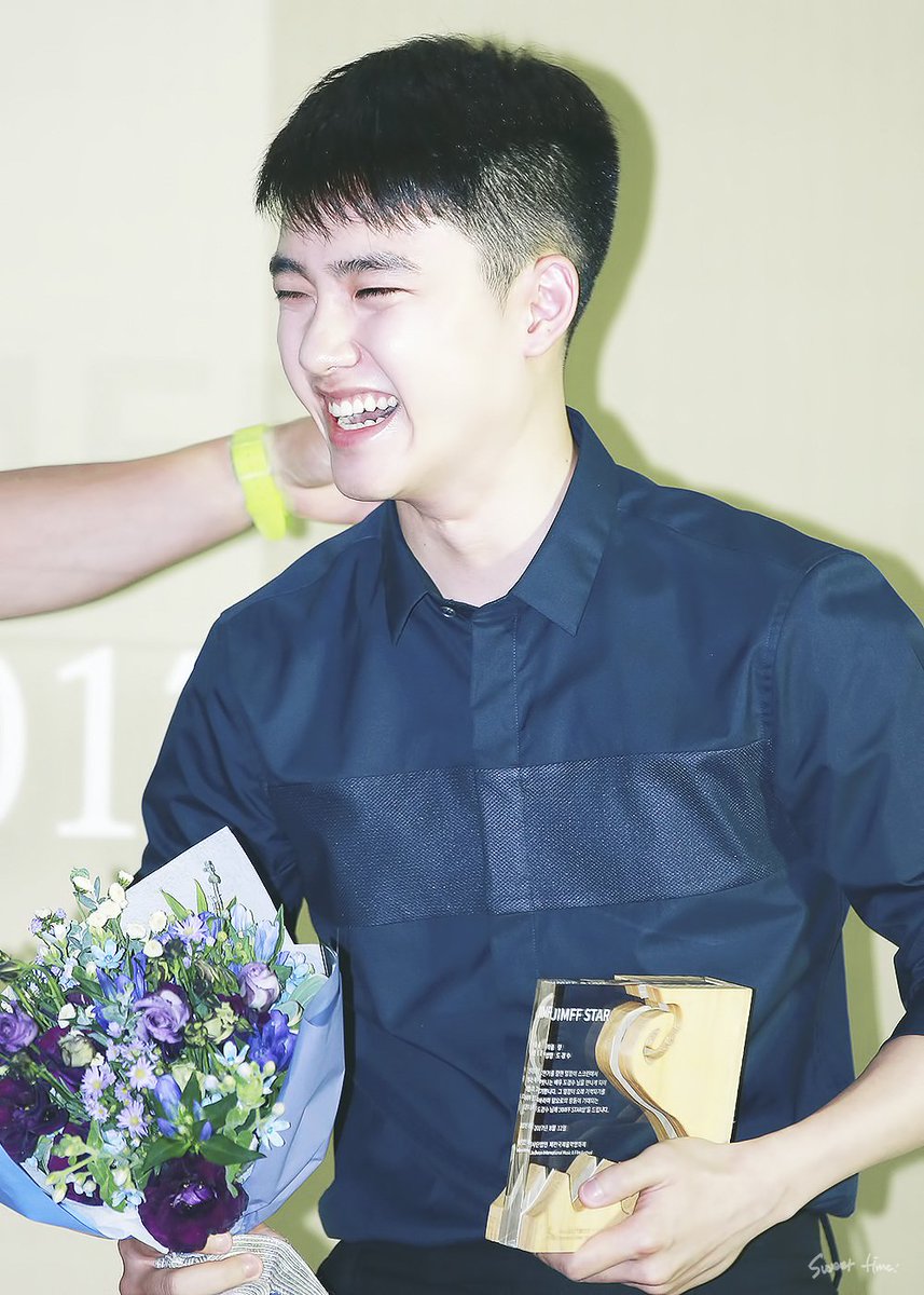 JunoDoh's tweet photo. @peakuhboo He is the one who ruined my life ❤❤ #EXO #DO #ActorDoh #DohKyungSoo https://t.co/oGsFRL8V6i