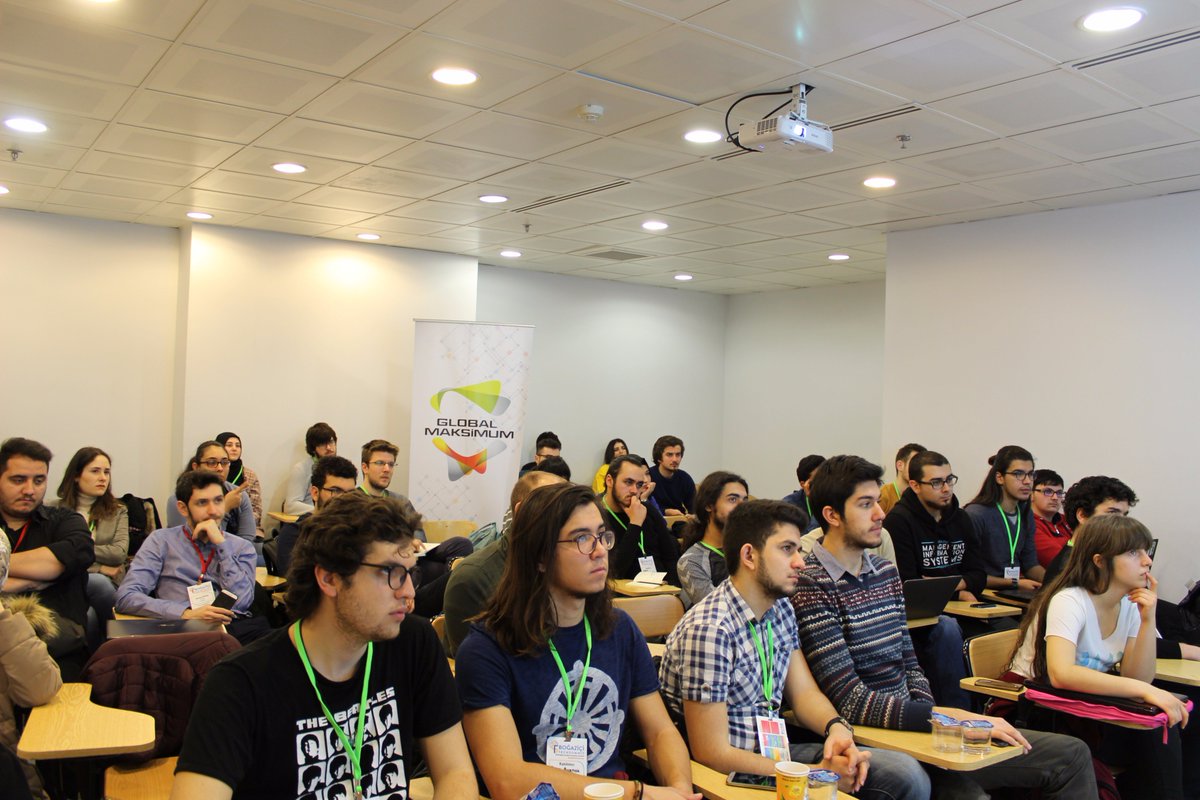 BounTechsummit's tweet image. Global Maksimum&apos;dan @husnusensoy ve @ABaspinar tarafından verilen &quot;Workflow Tutorial of a Machine Learning Project: Adventures of a Data Engineer and a Data Scientist&quot; workshopu katılımcı öğrenciler tarafından heyecanla takip edildi.  #bountechsummit #compec @globalmaksimum