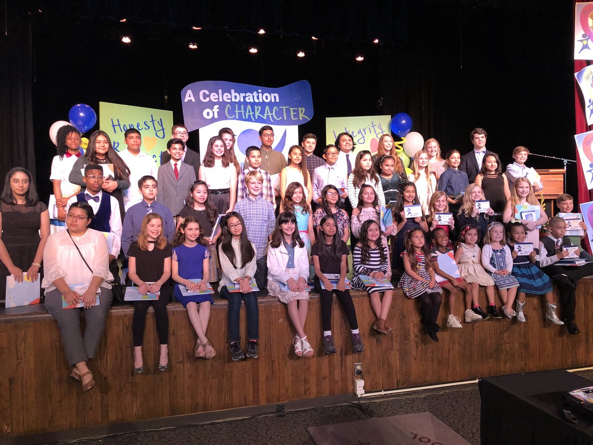 ScottMuri's tweet photo. Recognizing the @SBISD Character without Question Award Winners from each school at tonight’s Board meeting. Outstanding group of young men and women! #SBISDProud https://t.co/xp9YouJLko