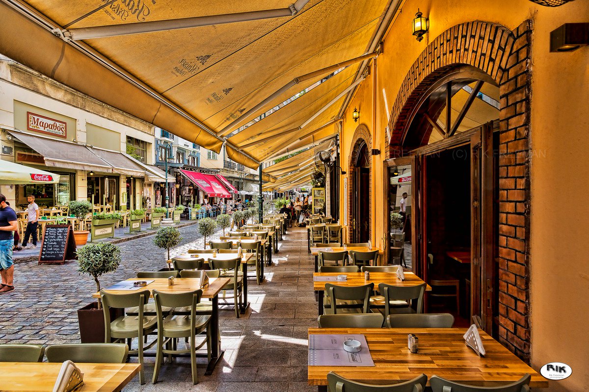 rickfr01's tweet photo. A lovely quiet morning in downtown #Thessaloniki ☕️☕️☕️🇬🇷🇬🇷🇬🇷
@AroundGreece @GGWorld @LoveThess_com @mythessaloniki @RealMacedonia @VisitGreecegr @Macedonia_Gr @GreekPictures #YourGreekMemories #inthessaloniki #photocontestgr #travellers https://t.co/O7AovnnODw