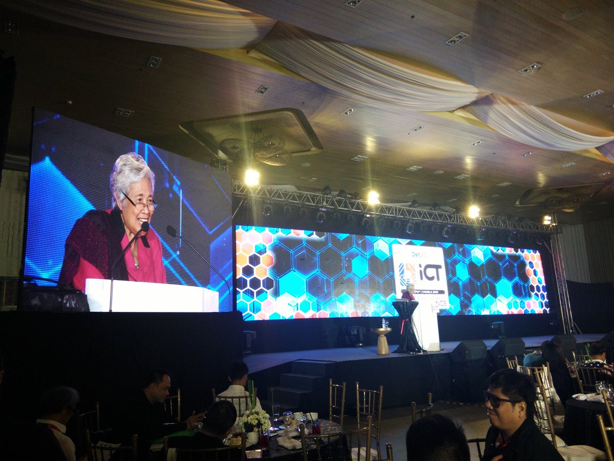 DepEdICTSummit's tweet photo. Happening NOW: 
Secretary of Education Mrs. Leonor Magtolis Briones, giving message: The Importance and Impact of ICT in Education.

#DepEdICTSummit
#CultureOfICTExcellence
#OneDepEd
#TayoParaSaEdukasyon
#4DKID https://t.co/ens4xdYrw8
