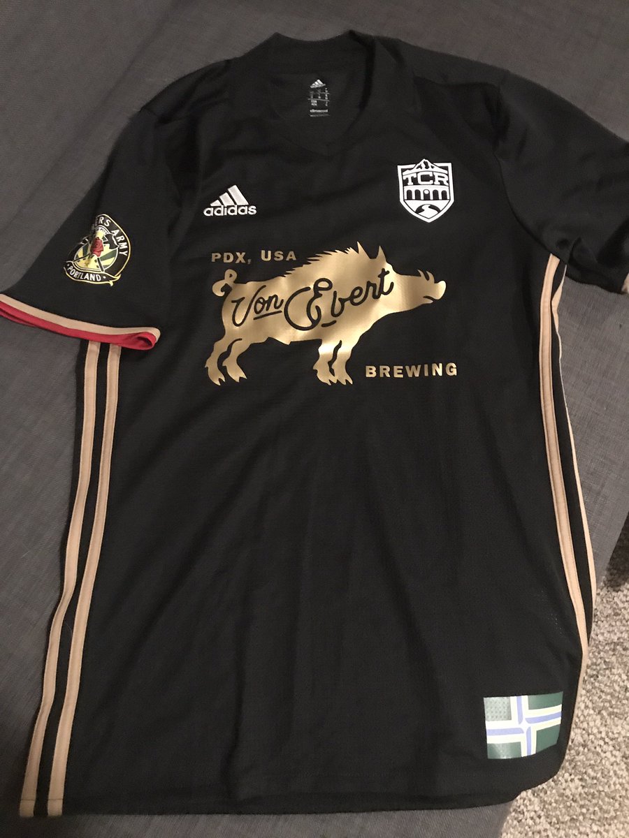TCR2015pdx's tweet photo. Spring season is upon us. We take on rivals Deacon Blue for a rematch of the Fall championship this Sunday at 4. Come see us in our new kits thanks to @VEBrewing @TimbersArmyFC @CuppyDelNorte https://t.co/vDnKm7secz
