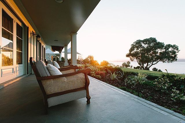 thethatchhouse's tweet photo. Book a stay with us and you could start your day here #discoveroverberg #loveHermanus https://t.co/LCShLwqX6p https://t.co/moD78yKE2Q