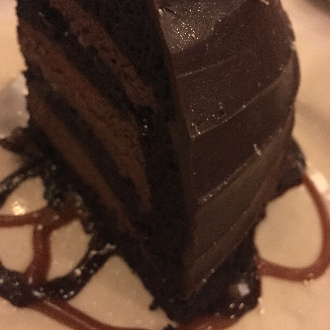AStepoFaith's tweet photo. Had a nice dinner date with sis tonight. #datenight #sistertime #italianfood #mondaynight #newappetizer #mussels #bakedziti #eggplantparmesan #chocolatezucottocake @Maggianos @SantanaRow https://t.co/s39o09oM65