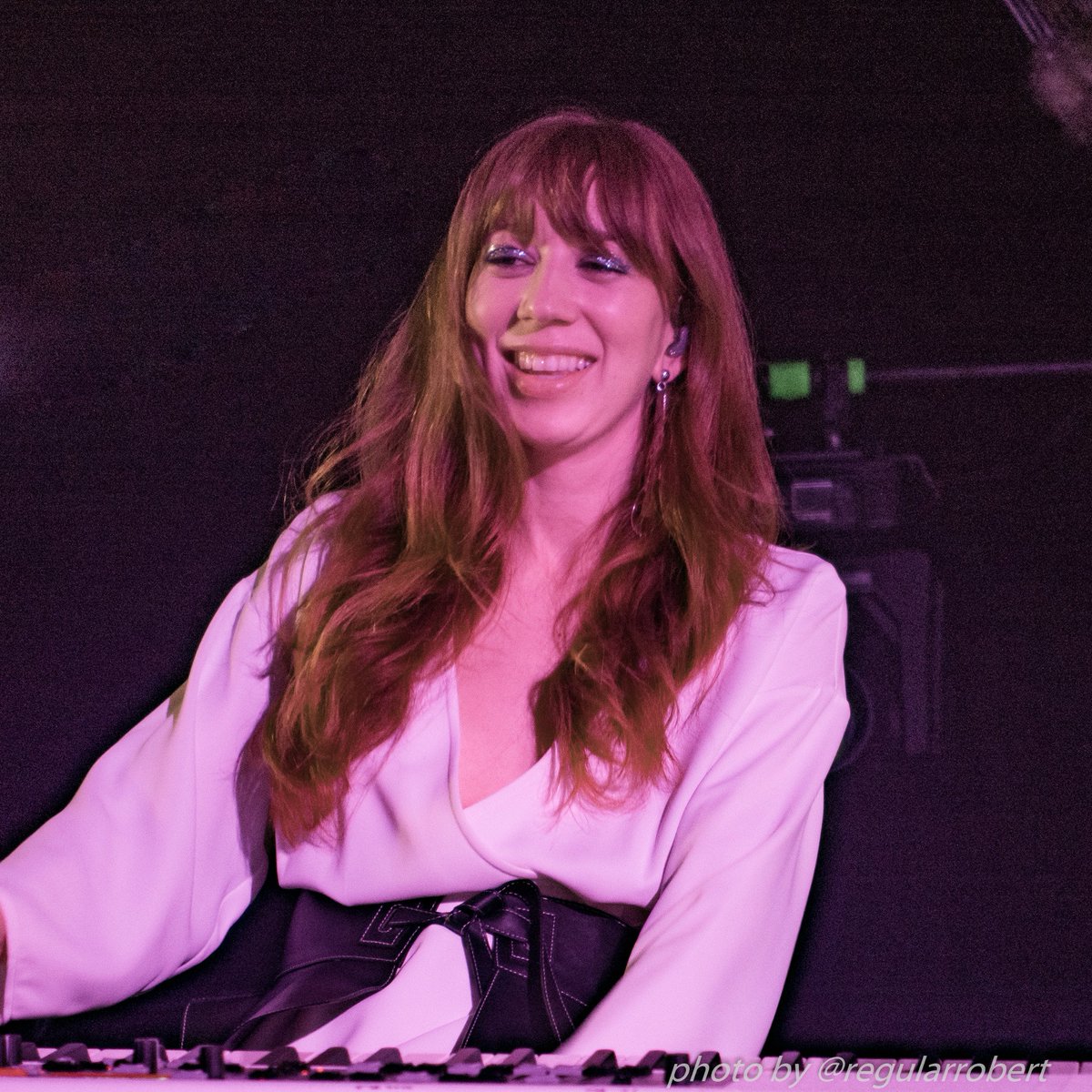 RegularRobert's tweet image. Very cool show by Ella Vos @ellavosmusic  last night at Warehouse Live in Houston.  Does she look familiar to any of you @bornsmusic fans?  :)