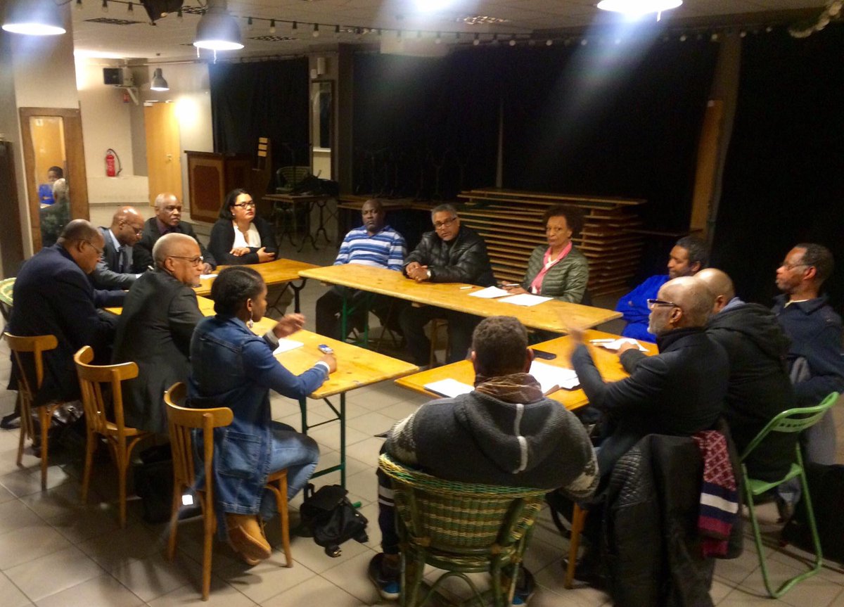 ulutuipalelei's tweet photo. #Crefom93 
Reunion du Conseil Représentatif des Français d'Outre-Mer de la Seine-Saint-Denis à Pierrefitte-sur-Seine: 
#Bilan2017 et #Projet2018 https://t.co/WDvXZTvN7Z