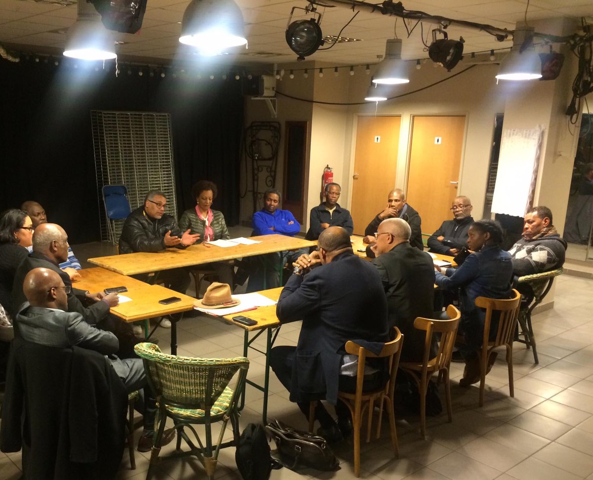 ulutuipalelei's tweet photo. #Crefom93 
Reunion du Conseil Représentatif des Français d'Outre-Mer de la Seine-Saint-Denis à Pierrefitte-sur-Seine: 
#Bilan2017 et #Projet2018 https://t.co/WDvXZTvN7Z