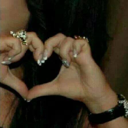 fasal1202's tweet photo. عليك الصبح يسأل ليش ماشفته
وأجيلك حلم تفسيره صباح الخير
⠀
أحبك ؟ إي وأحب كل شيء فيه أنت
سما قلبي ووحدك في سماي الطير
 #طناخه_امير https://t.co/MNQZJlufRD