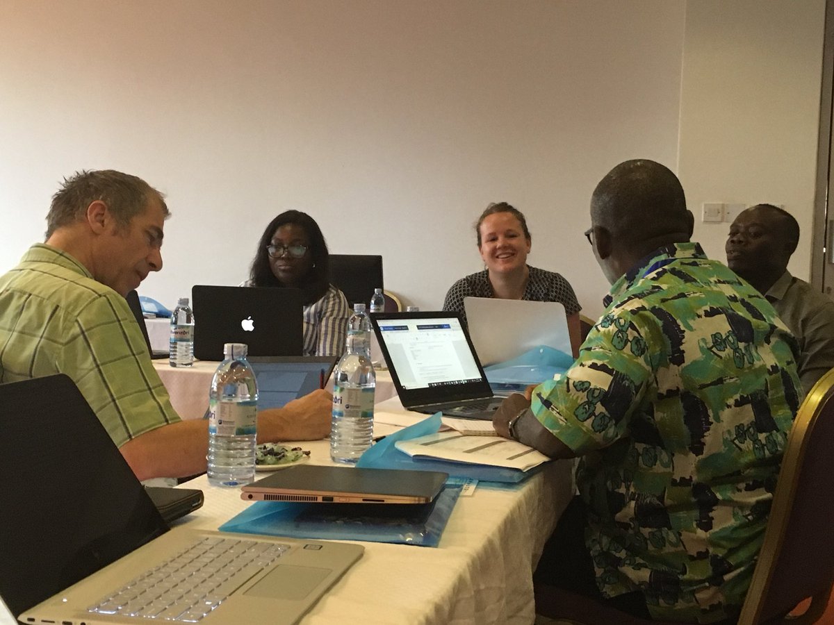 PERFORM2scale's tweet photo. Day 2 of #perform2scale workshop in Kampala starts with in depth group work looking at situational analysis in participating districts. https://t.co/ikit0pP12h