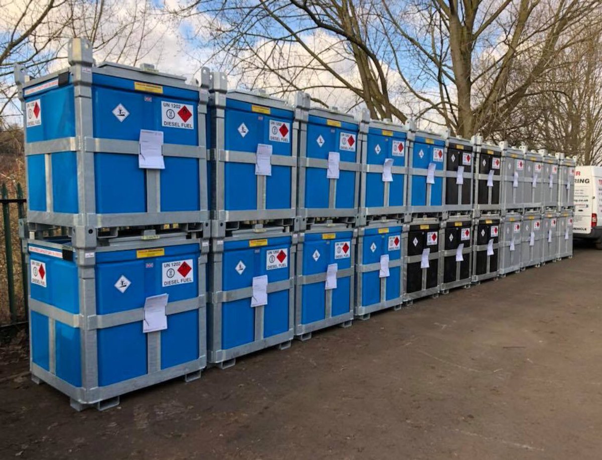 trailerengineer's tweet photo. 22 #polycube on their way to #Norway , perfect storage solution as they are corrosion-free 

#fuelcube #planthire #ukmfg #fueltank #generatorfuel #generatorhire #equipmenthire #equipmentrental #construction #generatorrental #diesel #jeta1 #oil #tanker #adblue #madeintheuk https://t.co/P0yiVKgTTo