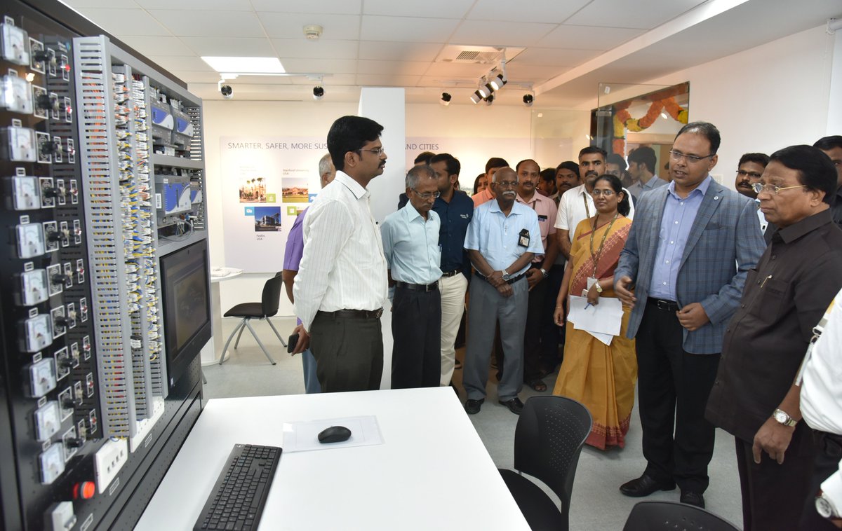 VIT_univ's tweet image. Johnson Controls Smart Building Lab, which helps in conducting advanced research and development in the field of intelligent and smart buildings was inaugurated today at VIT .

#VIT
#advancedresearch
#intelligentandsmartbuildings