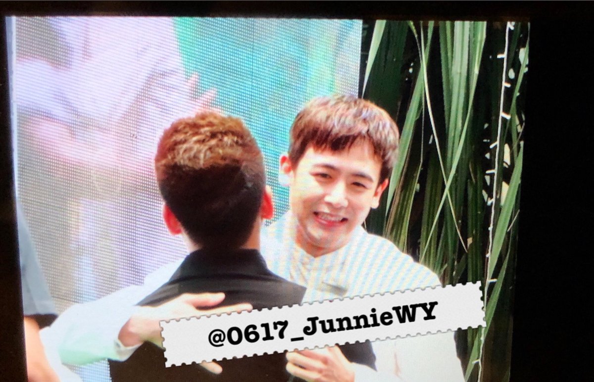 0617_JunnieWY's tweet photo. [LQ] 180227 TKN Press Con at Emquartier

น่ารักๆๆๆๆๆๆ คนอะไรน่ารักได้ขนาดนี้~

#นิชคุณ #Nichkhun #닉쿤 #2PM #투피엠 #เถ้าแก่น้อย #เถ้าแก่น้อยอร่อยฟินกับนิชคุณ https://t.co/acTxCucObj