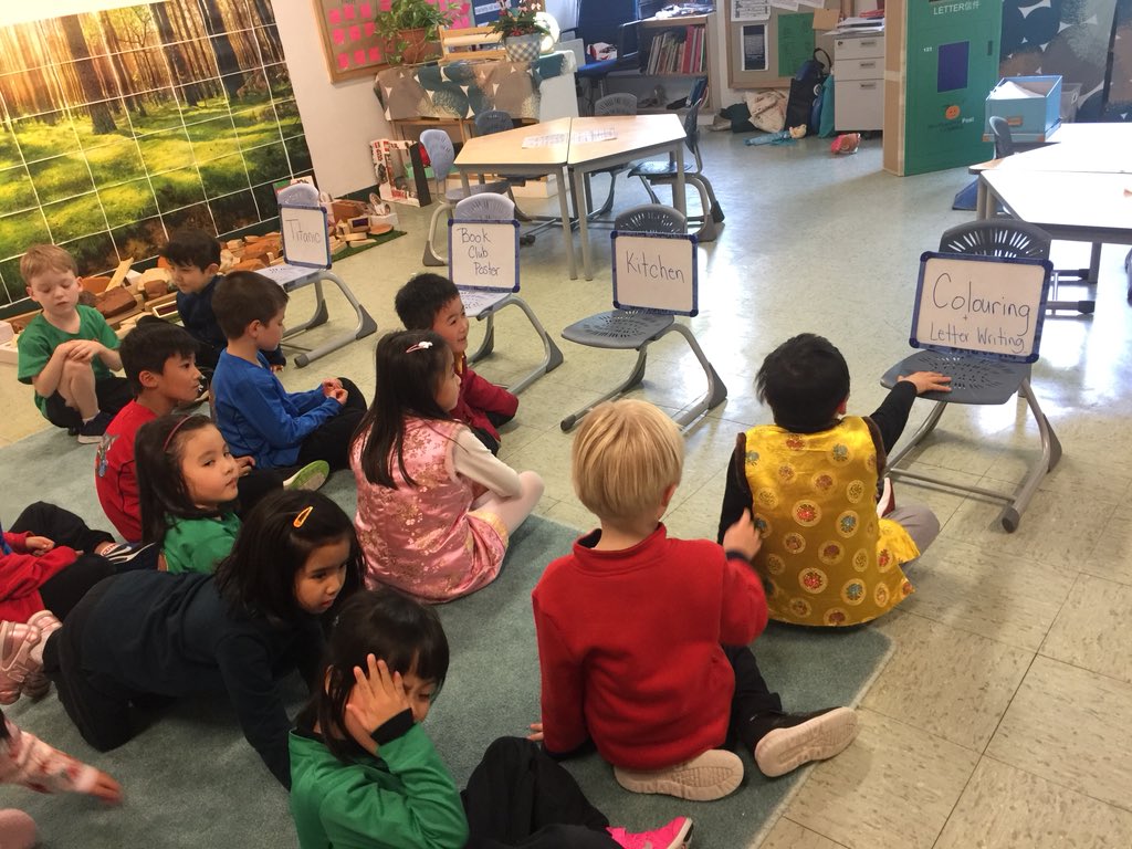 RebeccaTupling's tweet photo. The students are back!!! This afternoon was about #studentchoice One group continued with their #titanicproject by experimenting with different materials that #floatorsink #studentagency #cdnisprojectinnovate #nextsteptobuildaboat #cdnisls https://t.co/Xd5ZmZw1H6