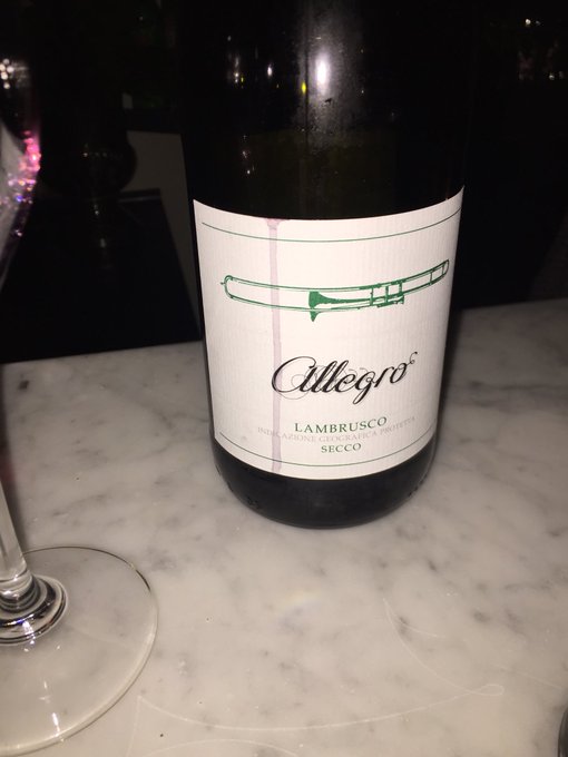 Fratelli Ottoni Lambrusco dell'Emilia Allegro Secco https://t.co/r5bDl3JUEs https://t.co/XZ9VZGVrr4<a href="/tag/larain"class="tags"><span>#larain</span></a>