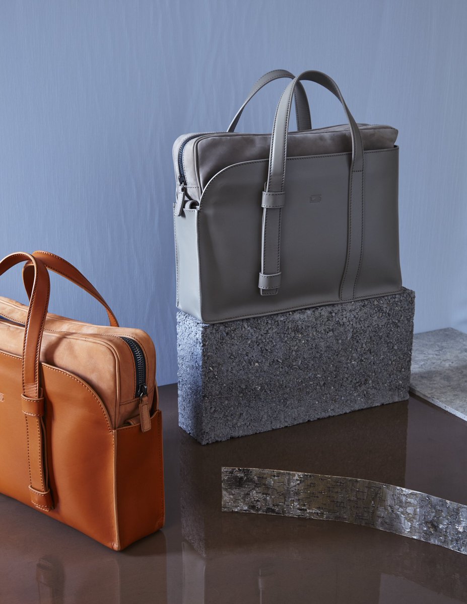 GEOFREdesign's tweet photo. Series One Work.
For laptops,
notebooks,
gym kits,
umbrellas
and keys.

With adjustable handles and available in four colourways.

View the lookbook at https://t.co/d9YrLz3S5X https://t.co/J4I9uOKy6b