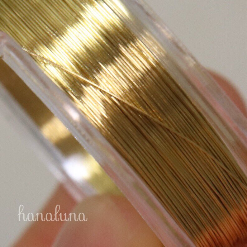はなるな セリアからワイヤー出てました 店員さんに聞いたら色はゴールドだけみたい セリア新商品 セリアのワイヤーネイル ワイヤーネイル