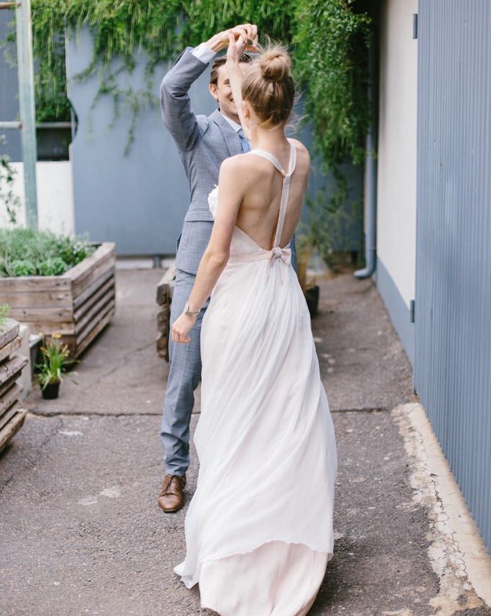 VesselinaP's tweet photo. So much love! This beautiful pale pink dress in pure silk. #Lovewhatwedo #feelingblessed #dress #designer #silk #bride #weddingdress ❤️ https://t.co/X64HQtiThI