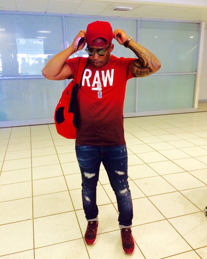 Aver94EC's tweet photo. It's chooseday ryt!? I choose my home brother, my inspiration, Thee Guy✊ @NaakMusiQ https://t.co/K9MRozA5N3