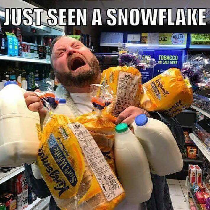 cloud9bikes's tweet photo. We do go overboard in the UK when it comes to snow and guess what, we have the weather warnings but there is always lots of drama. Be safe, snow is coming https://t.co/76FJB0GoDg