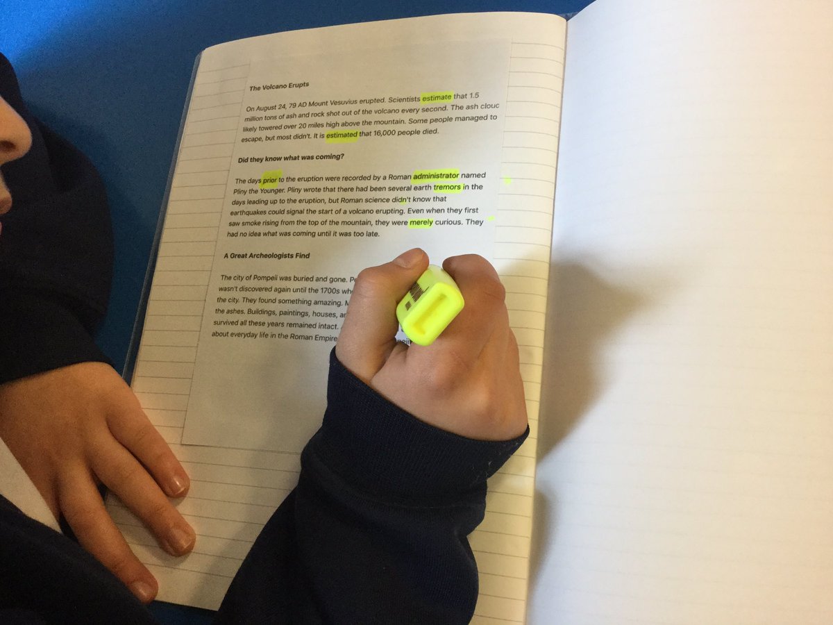 EPSMissMHardy's tweet photo. Y3 #WCGR this afternoon, about the eruption of #MountVesuvius and the destruction of #Pompeii. #textmarking #crosscurricular #HistoryandReading #Romans ๐โ๐ผ๐๐ผโ๏ธ@Gaynor_Spence @Eastfield_EN3 https://t.co/Brp6tJz6hX