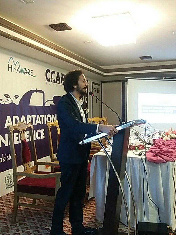 ZTVirk's tweet photo. Mr. @MMUzairK Chair of Parliamentary Standing comittee on Climatechange giving special remarks on the #CCAPS18 Conference. https://t.co/wnu7vR97O9