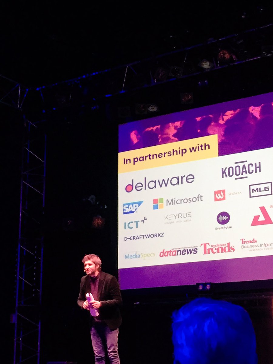 Eens horen hoe AI bedrijven kan en zal helpen. #AI4B #Brussel met <a href="/lievenscheire/">Lieven Scheire</a> zelfs! 👋