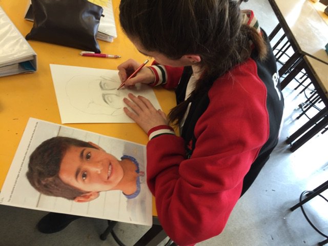 UNICEFJordan's tweet image. Student artists from halfway around the 🌏 in Australia are letting children in #Zaatari &amp;amp; #Azraq camp know that people care about them by drawing their portraits #MemoryProject: memoryproject.org
