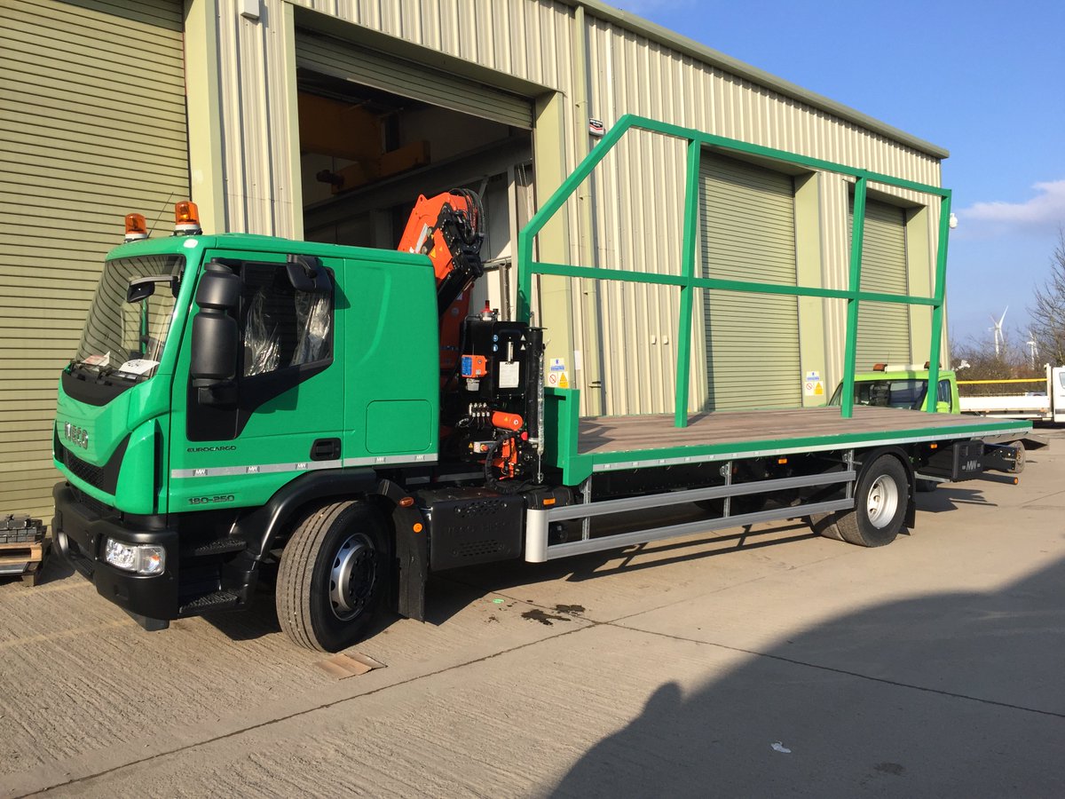 mwhullltd's tweet photo. 18tonne Iveco Eurocargo fitted with a steel platform body, roof truss rail and Atlas Crane for @howarthtimber
@IVECO @IVECOUK @iveco_pictures #Iveco #Atlas #Crane #HowarthTimber #MartinWilliamsHullLtd #BespokeBuilds #CommercialBodyBuilders https://t.co/qHFRgtU4GN