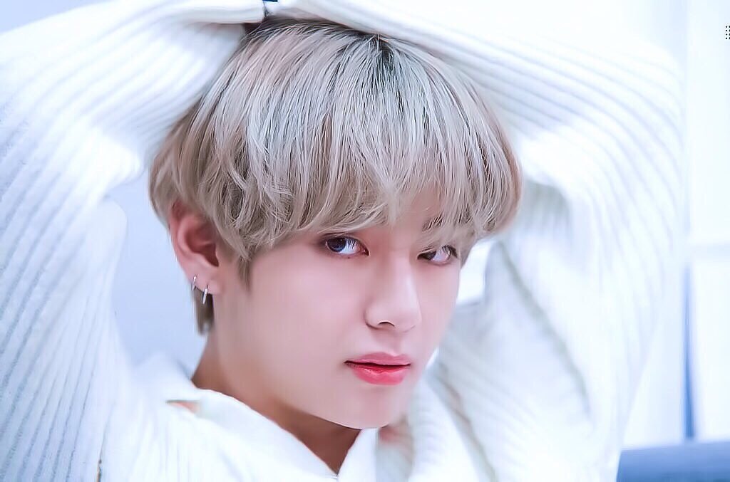 Kim Taehyung pics on Twitter: "I love you #KimTaehyung #Taehyung #V #