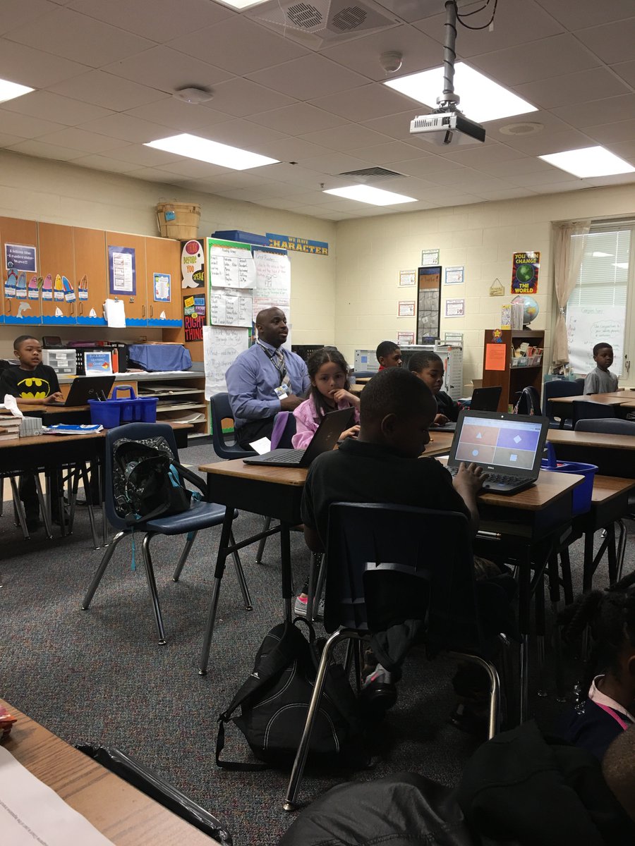 sjeter10's tweet photo. The quickest way to motivate your students to study is to have them challenge your AP to a game of Branches of the Government Kahoot! @SEstarsR2 #weready #rematchcomingsoon https://t.co/RhvolEm7DH
