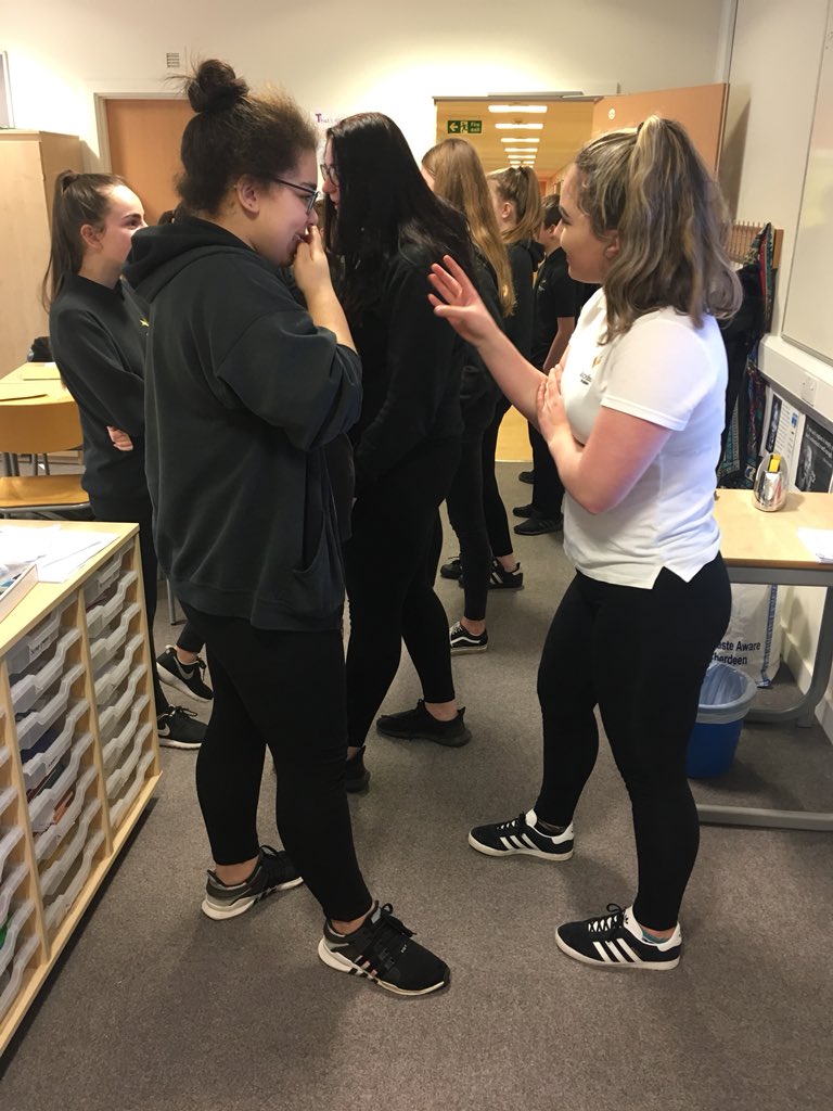 S3s doing well with Debate Line-Ups today. Could you talk for a minute without stopping on a motion such as ‘Should teachers in the USA carry guns in school?’ Harder than it sounds! #modernstudies #attentivelistening #confidentindividuals