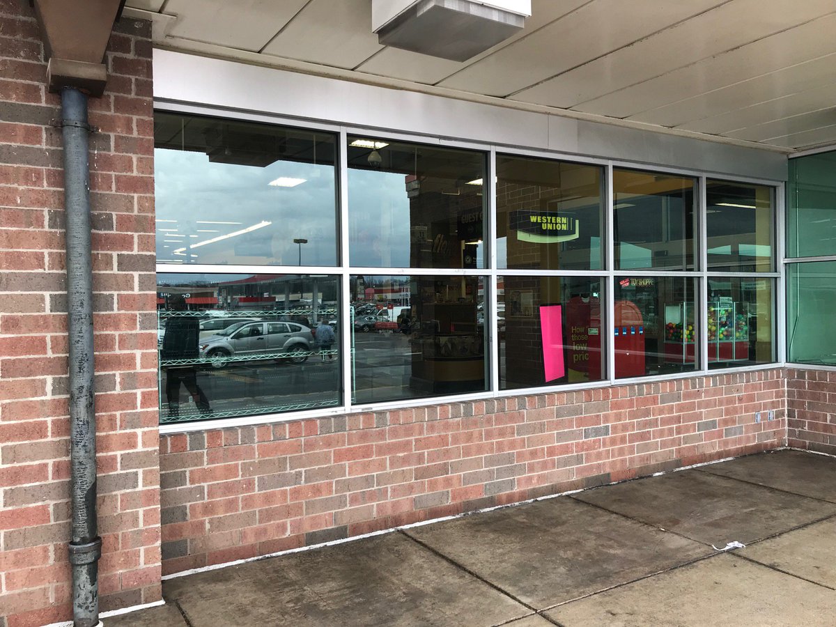 SunControlCtr's tweet image. Here is a before and after of a recent Kroger project using our 3M Night Vision-15 window tint. What a difference it made!