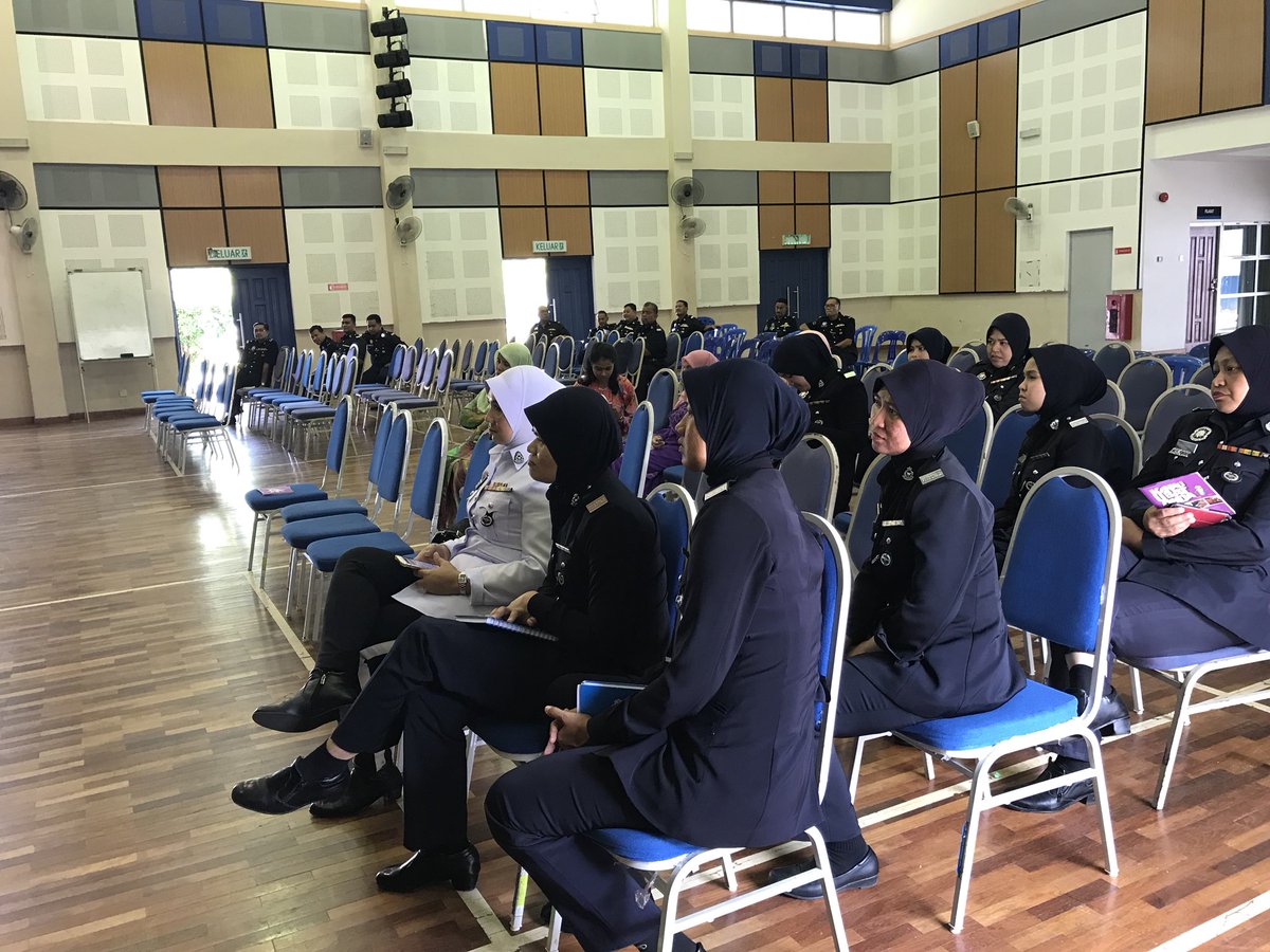 asdayati1's tweet photo. Kempen Kenali Ubat Anda mendekati masyarakat untuk menyebarkan info kesihatan yang sahih.

Hari ini perkongsian ilmu di IPD Kuala Langat. Semoga perkongsian tadi membuka minda kita semua😊 https://t.co/41yT8PYlUb