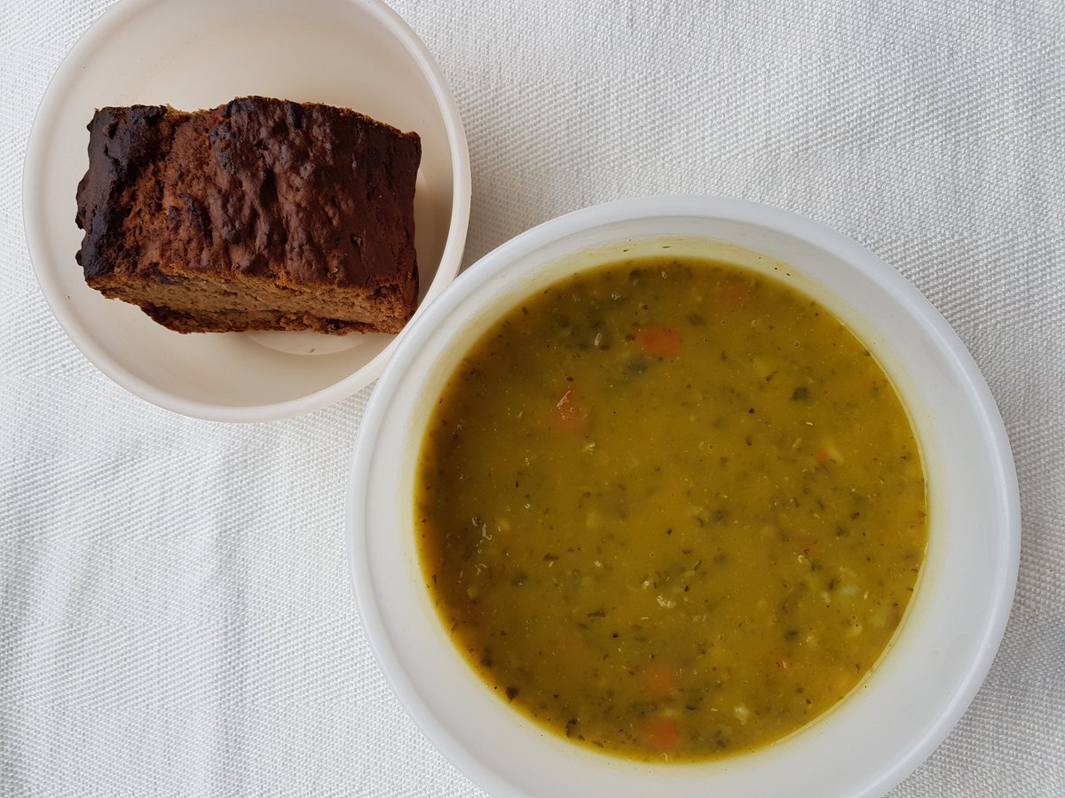 VegforSale's tweet photo. Leftovers! I'm taking this leftover soup and banana bread round to my neighbour and friend whose son has chicken pox :( try and perk him up with some nourishment #2VegPledge #leftovers https://t.co/eot71aZL8a