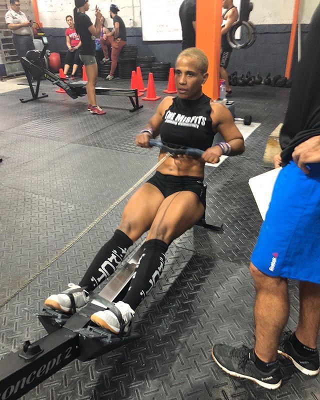 DENISEPI's tweet photo. Fin de la primera Prueba #open2018 #crossfit #fitness  In the Open : 
Cosas que he aprendido en Este tipo de pruebas 
1. Me he enfrentado cara a cara con algunos de mis mayores temores y ansiedades y los he enfrentado 
2. He identificado cuales son mis fortalezas y cuales mi… https://t.co/hfedeRj8Fy