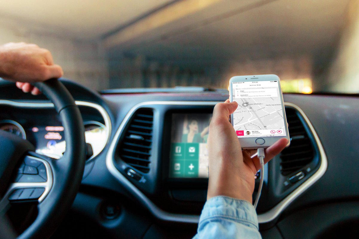 BoschGlobal's tweet photo. Less stress during rush hour, good for the environment and the wallet. 🛣🚙👨‍👨‍👦‍👦 Bosch acquires the US carpooling start-up @SPLT and enters the fast growing future #mobility service market. #BCW18 https://t.co/ZvYqljvCcj https://t.co/u4duImUBFA