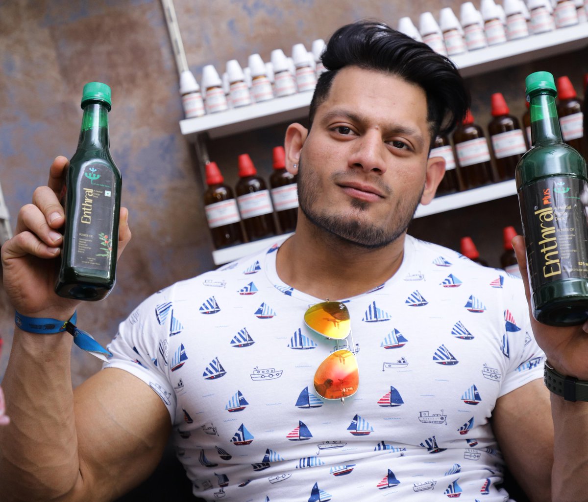 apoorvaranu's tweet photo. Results of #Enthral forced #HOMEOREMEDIA to prepare such magical drink for gym bunnies, heavy workout people & athletes. #ENTHRAL PLUS especially designed for bodybuilder launched by #Mr. MANOJ PATIL (Mr. India men's physic 2016 & personal gym trainer). https://t.co/w6fQ0rNtOZ