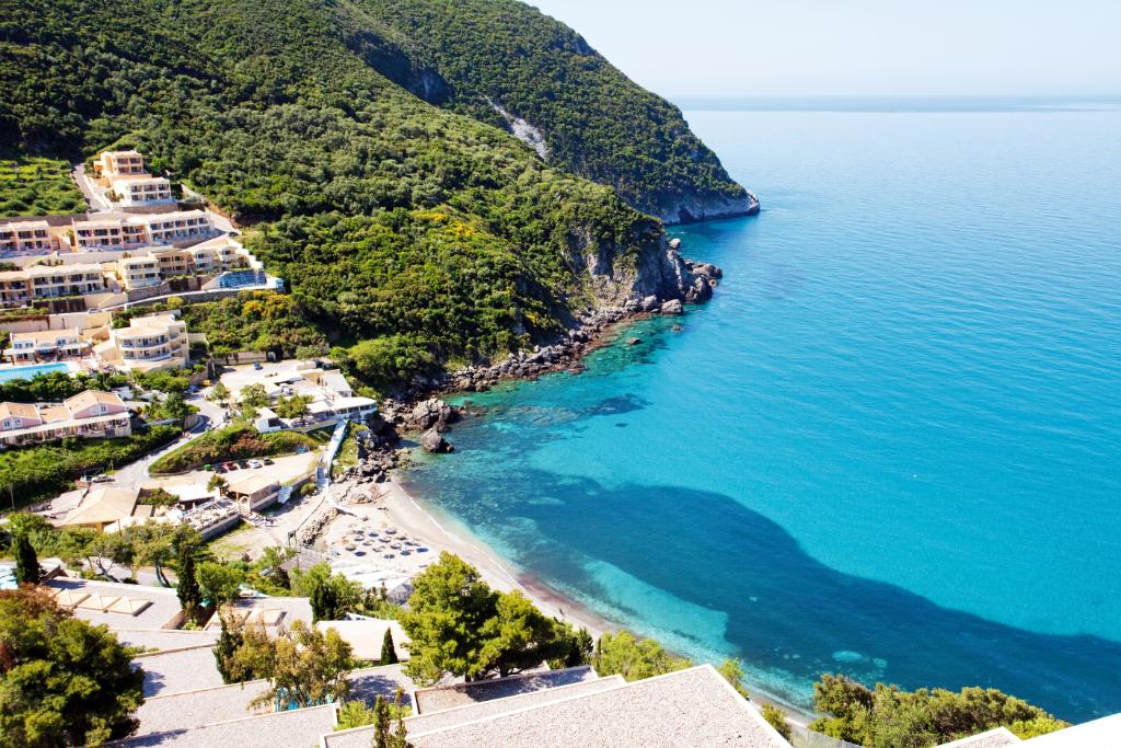 tuiuk on Twitter: @Laurenoliviaaa @MikeBolter Doesn't it look perfect!  It's our TUI SENSIMAR Grand Mediterraneo resort and spa by Atlantica in  Corfu 😃 ^Jess #TravelChat / Twitter