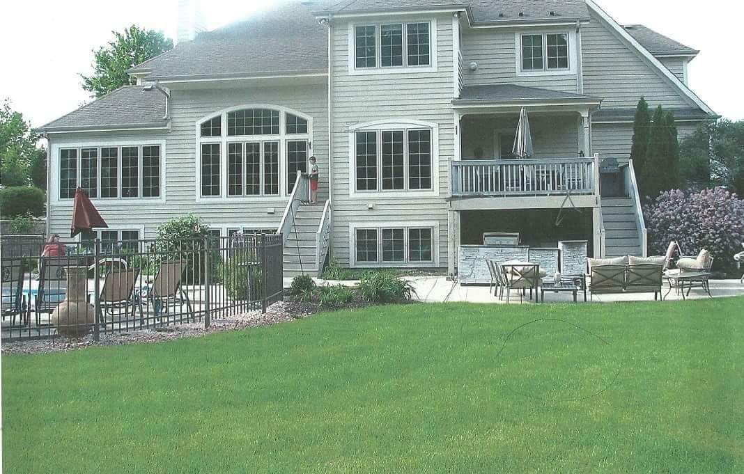 BCBDecks's tweet photo. Transformation Tuesday...this house was ok before, but look at that after... gorgeous!!! #BCB #wihomebuyer #widecks #azekbuildingproducts #TransformationTuesday https://t.co/qws9J7vLbV