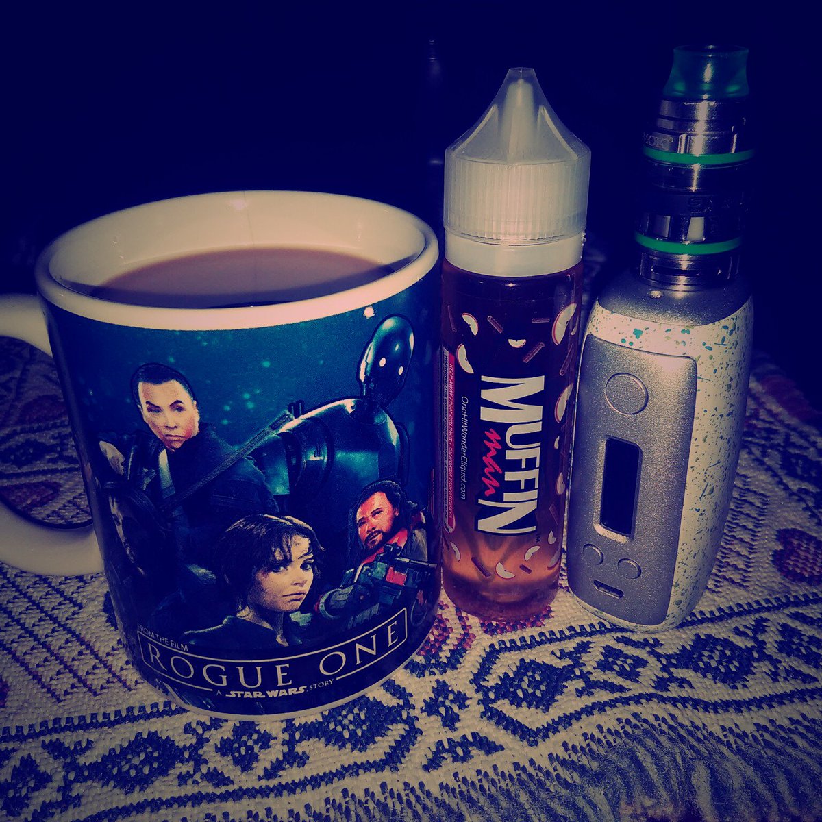 superboxx420's tweet photo. Morning folks! Waking up with some delicious cinnamon vanilla coffee and Muffin Man. 🌞🍵☕🍏🍎😤💨💨☁☁☁
Need Juice??👇👇👇
https://t.co/JiwSWMnQgC

#Ejuicescom #VapeAuthority #Vape #Vapor #Vaping #VapeLife #VapeLyfe #StarWars https://t.co/nNqFFm4xIv
