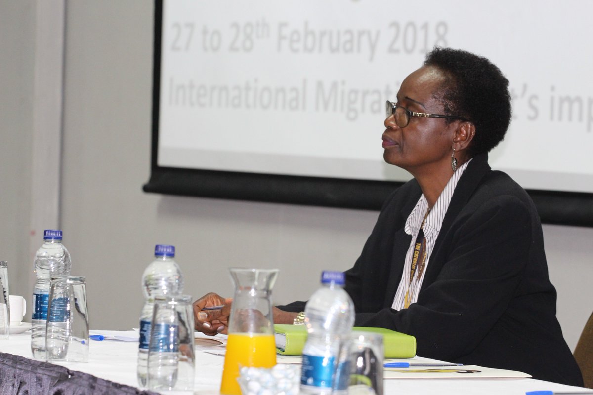 soccomarchhre's tweet photo. Estimated 4 million Zimbabweans live in other countries the majority being in South Africa,UK and the USA.(Masiiwa and Doroh 2012) #MIGRATIONCONFERENCE2018 https://t.co/qDim3oqcuj