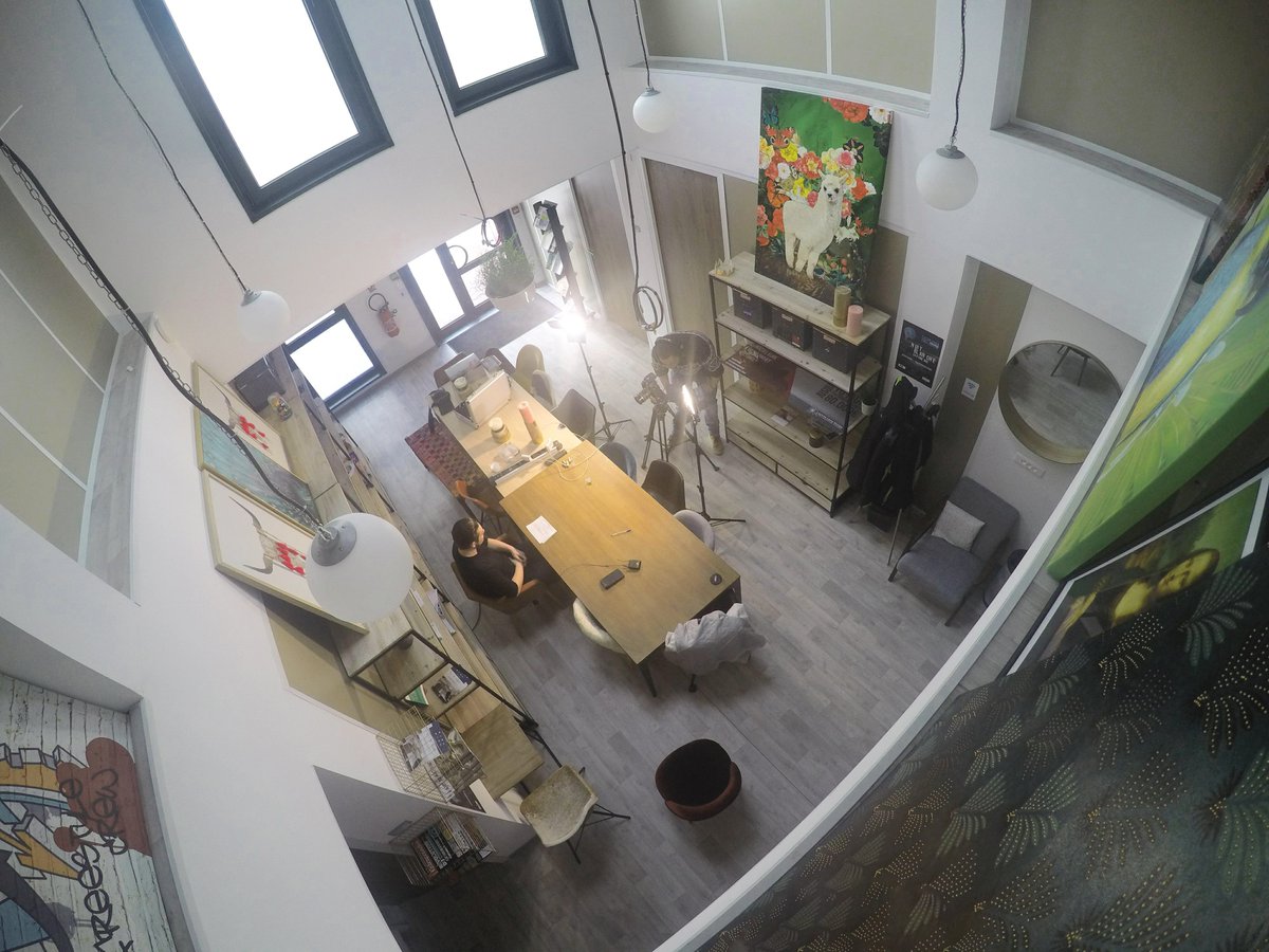 web_diffuz's tweet photo. @web_diffuz participe à la vidéo promotionnelle de l'Agglomération Lens-Liévin pour l'appel à projets de @LLVallee. Merci au journaliste, très pro ! :)
Postulez en cliquant ici: https://t.co/5WZzlnASjp
#llv #webdiffuz #web #numerique #tournage #joconde
https://t.co/P6EKsWi5P6 https://t.co/0POk6eRvXX