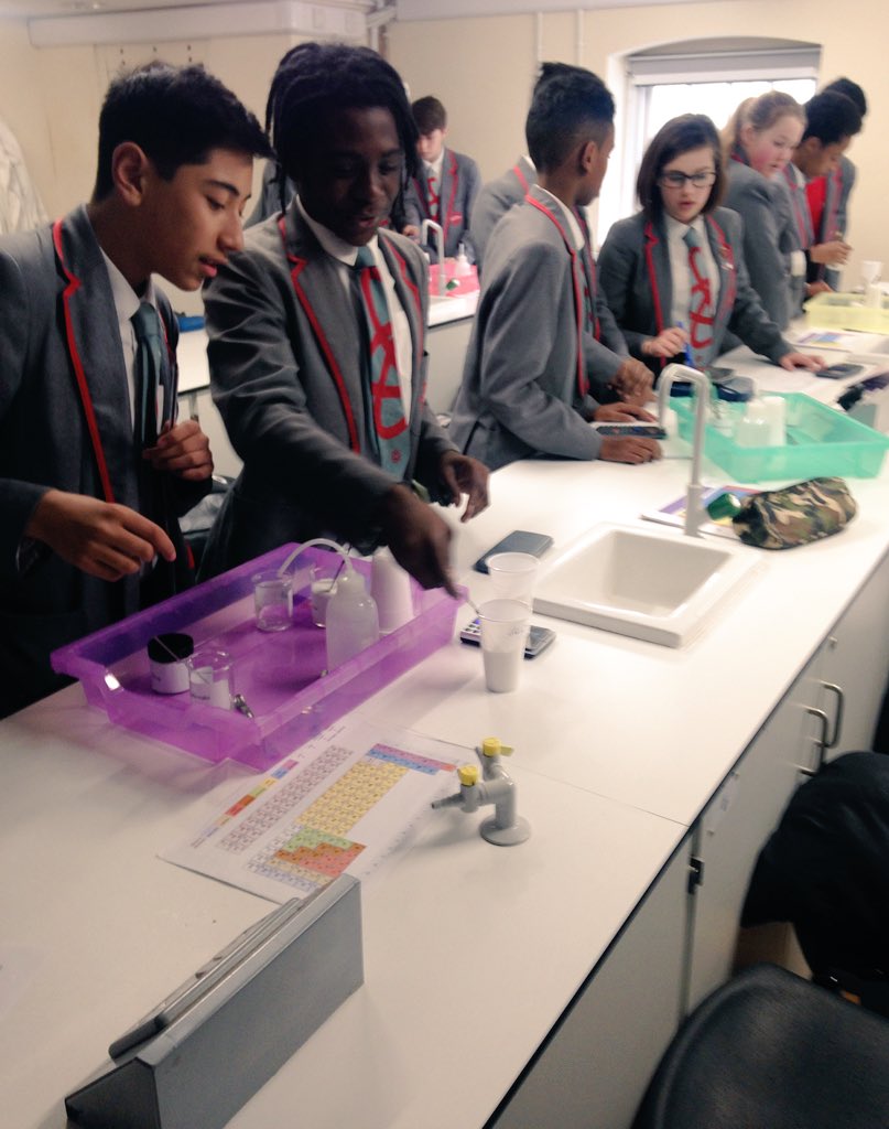 ELSSChemistry's tweet image. Mole lab competition with all Y9 classes @elss_freeschool today. Pupils put a real effort for the winning places! #moles #molecalculations