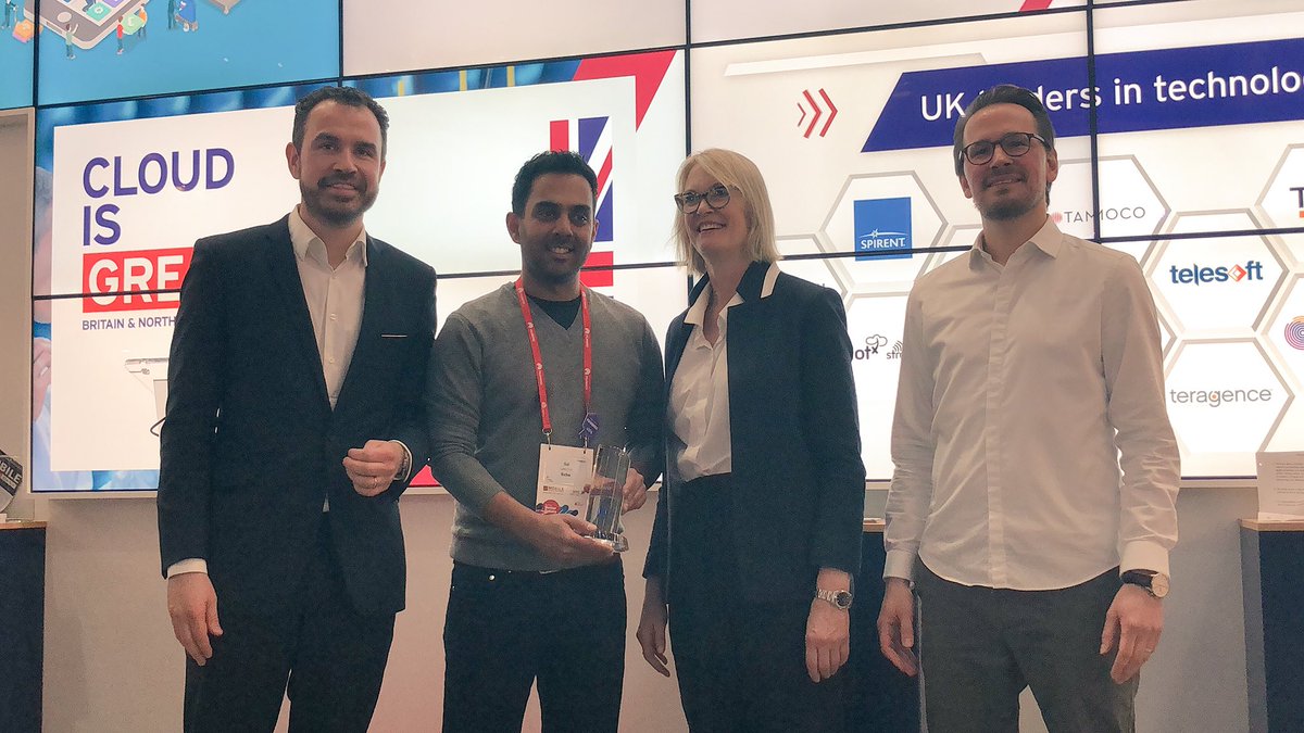 KPMG_EG_UK's tweet photo. And the winner is... @echo_healthcare! @margot_james_mp just presented the trophy to KPMG’s #BestBritishMobileStartup 2018. Congratulations to all the finalists! https://t.co/Qw8EU6f7BC