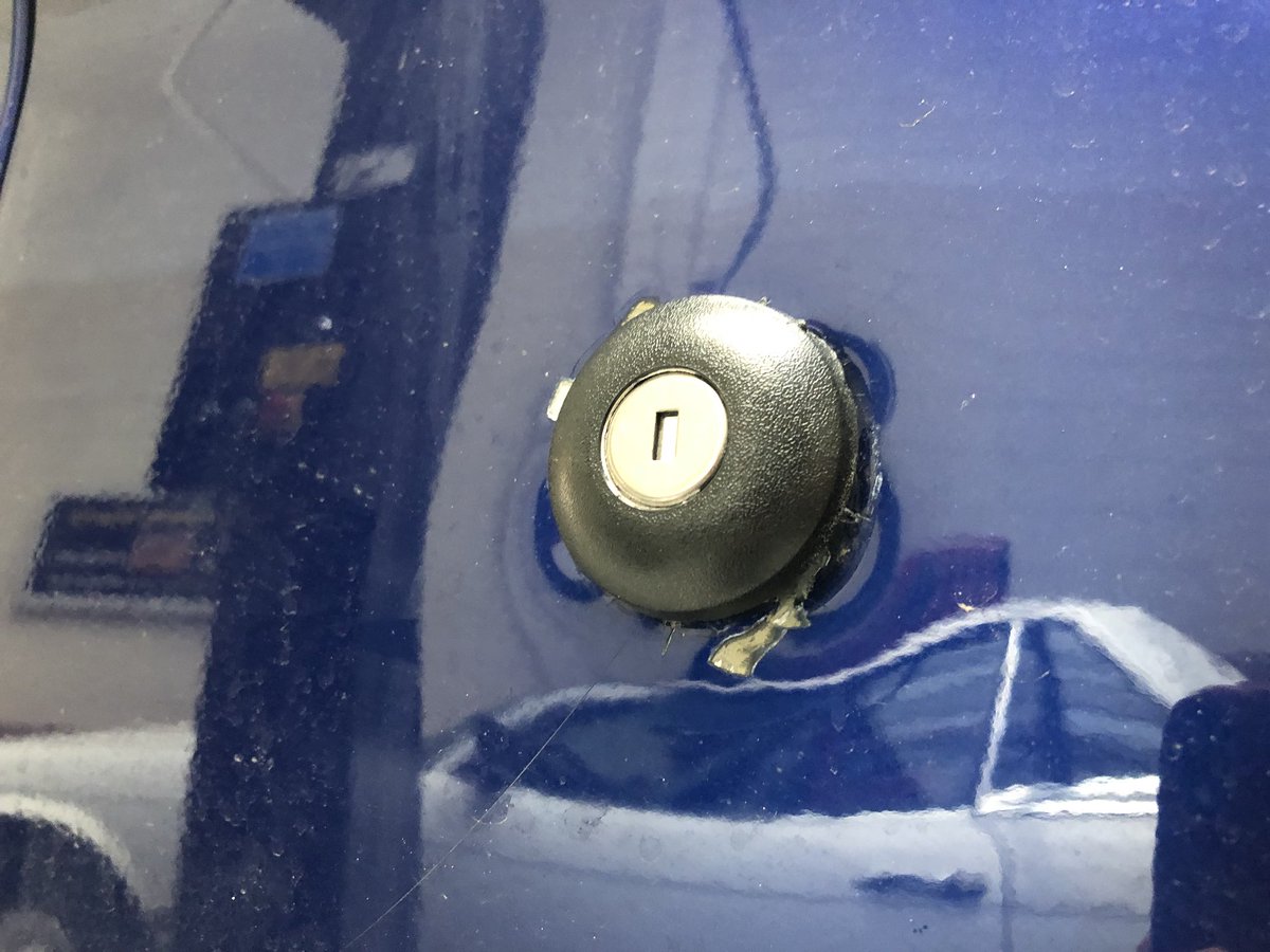 EnigmaAudio's tweet image. Ford transit custom anti theft and anti robbery protection  #security systems installation #slamlocks #replock #vodafoneautomotive #alarm #adr  #antitheft #a4615 
#cobra @enigma_audio @vodafoneautomotive